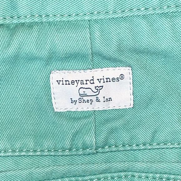 Vineyard Vines 9 inch Club Shorts khakis size men 30 - Picture 8 of 11